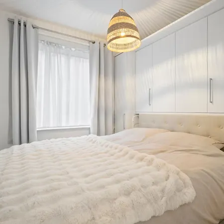 Apartment Ensor 0103