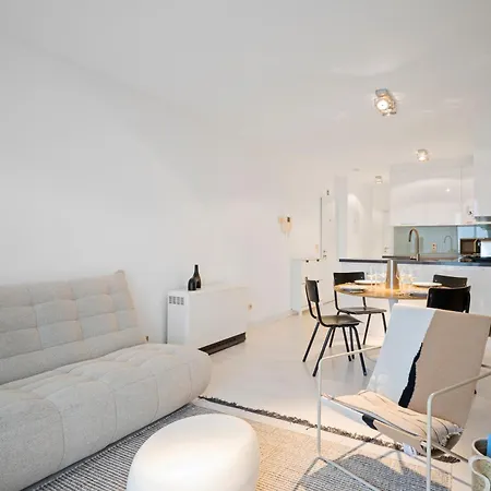 Apartment Ensor 0103