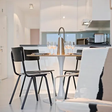 Ensor 0103 Apartamento *