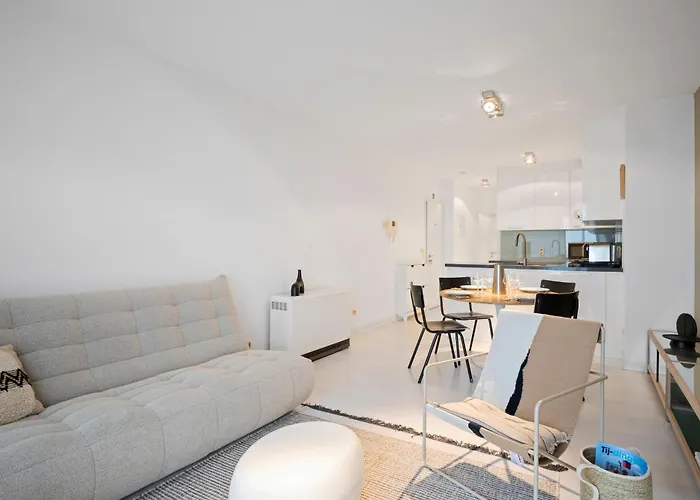 Apartment Ensor 0103